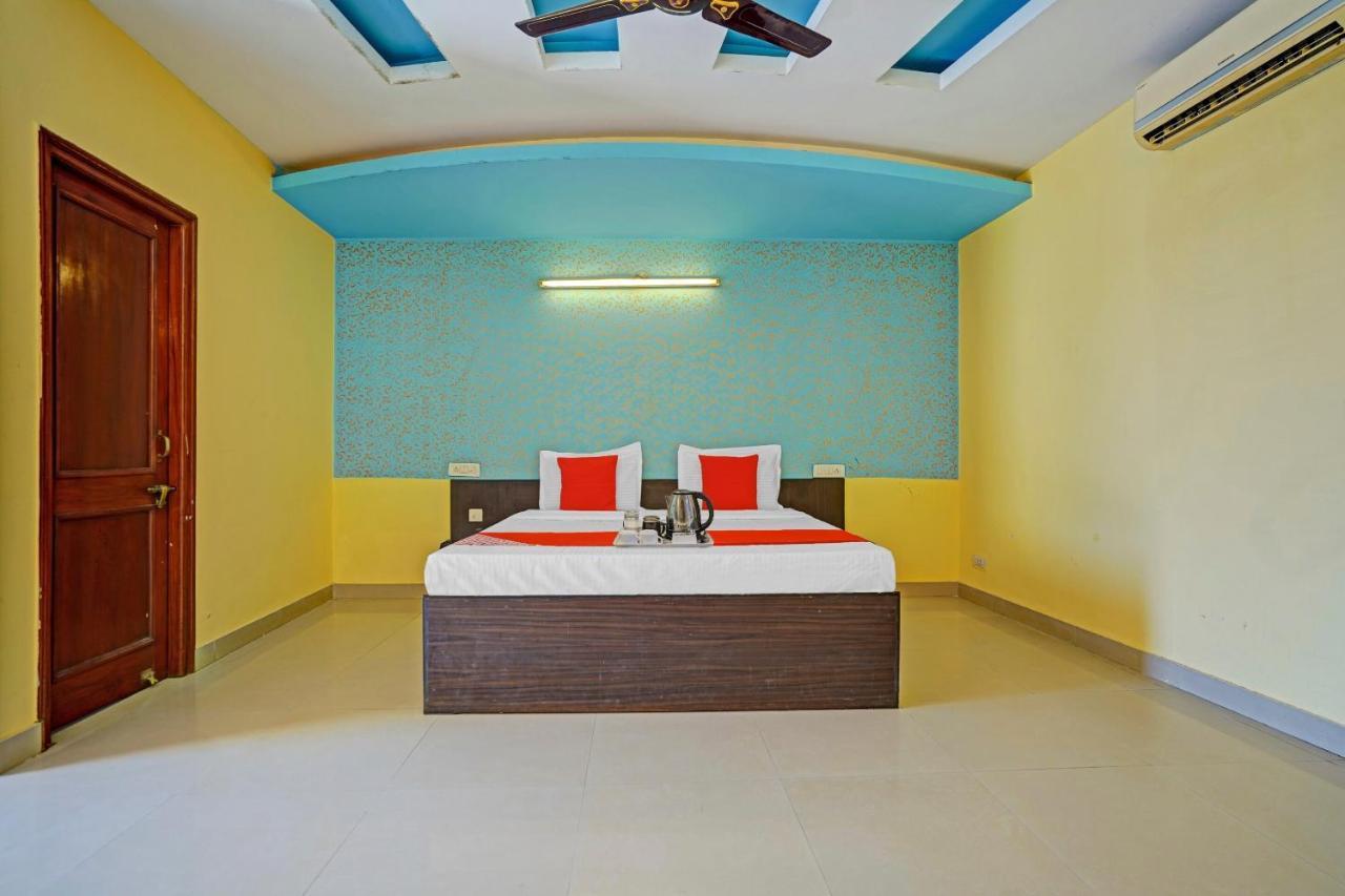 Oyo 87701 Lucky Farm Hotel Shahpur  Ngoại thất bức ảnh