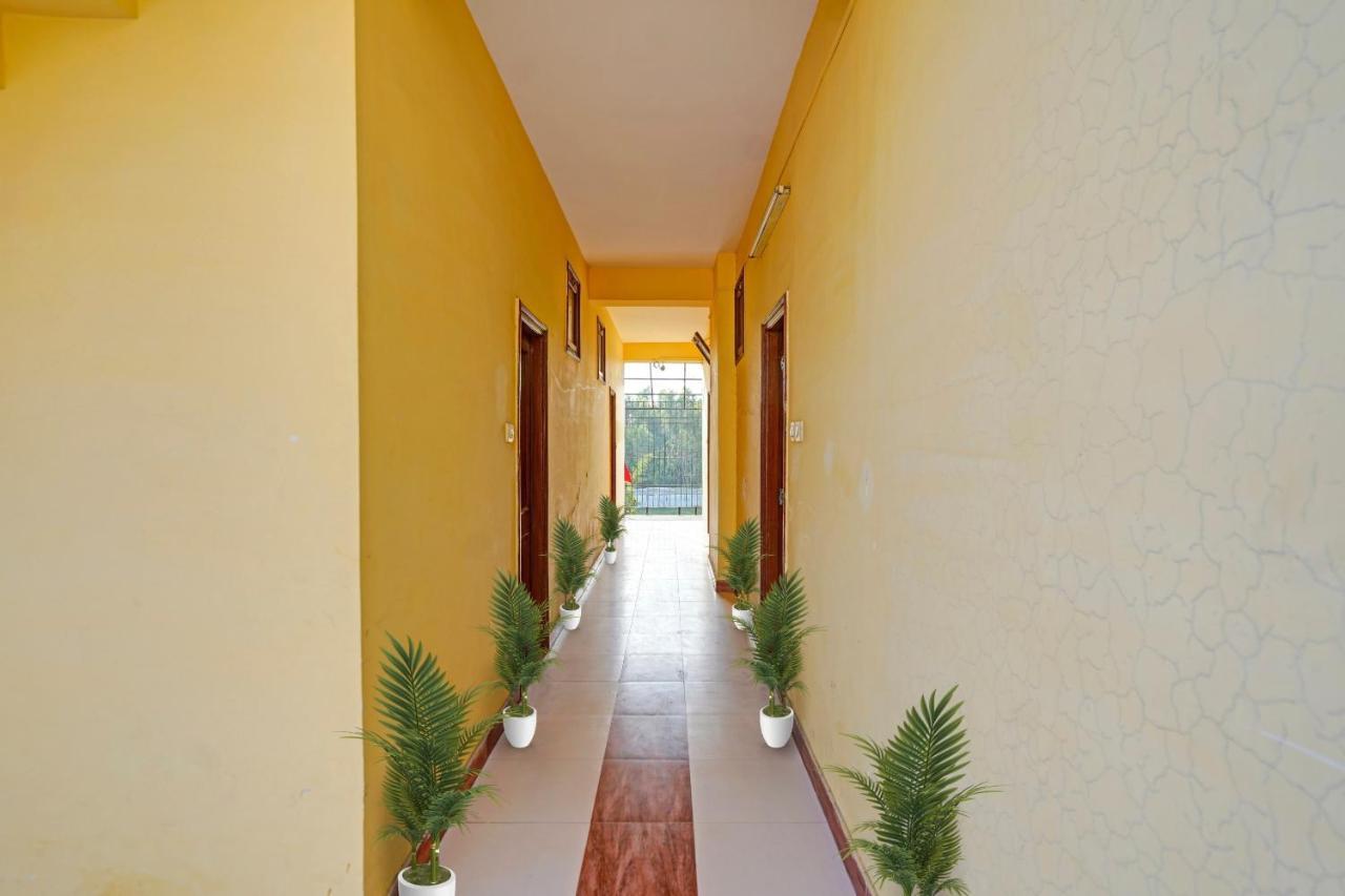 Oyo 87701 Lucky Farm Hotel Shahpur  Ngoại thất bức ảnh
