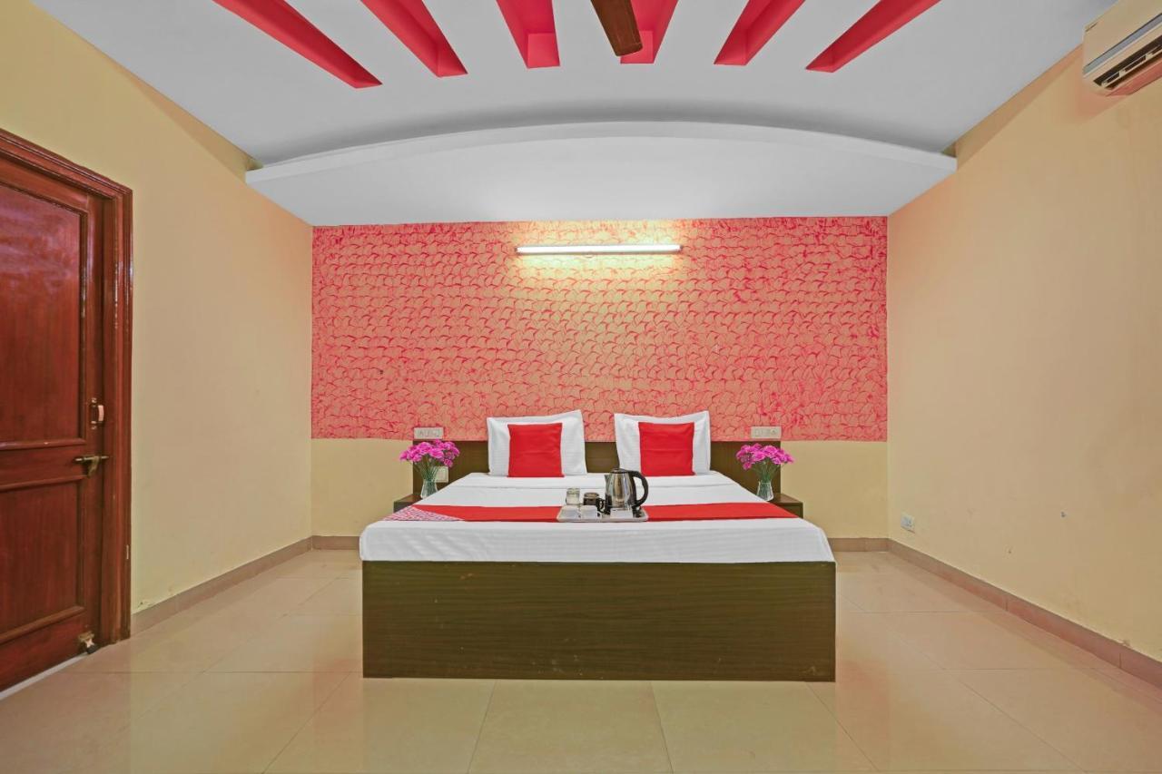 Oyo 87701 Lucky Farm Hotel Shahpur  Ngoại thất bức ảnh